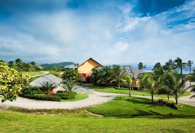 스위트, Tanusas Retreat & Spa