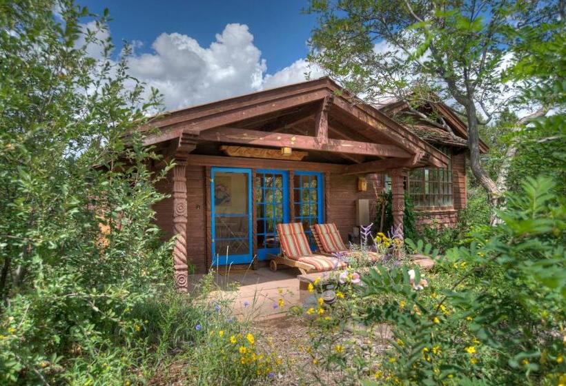 小室, Blue Lake Ranch