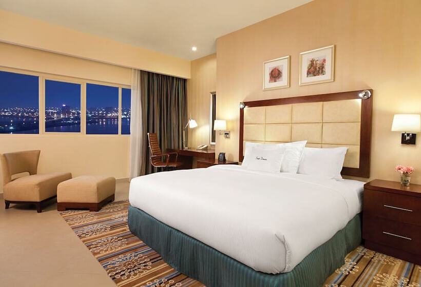Люкс Семейный 2 Спальни, Doubletree By Hilton Ras Al Khaimah