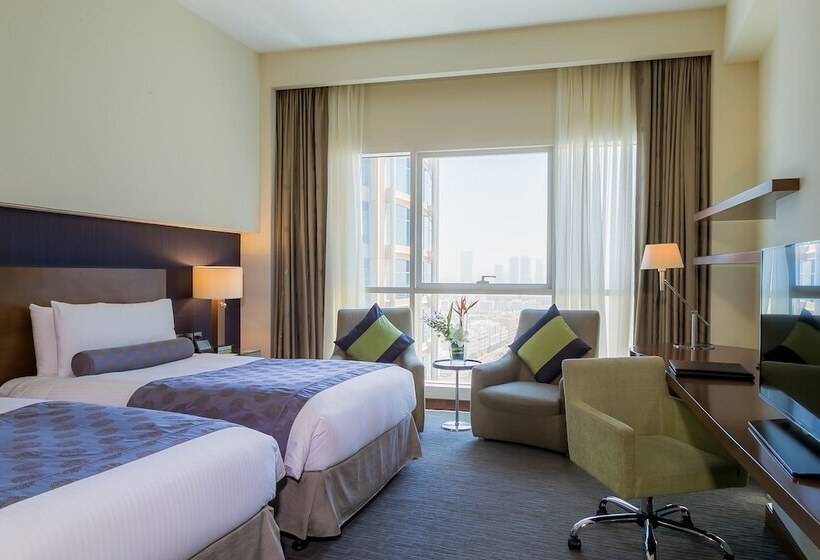 Quarto Deluxe, Grand Millennium Al Wahda Hotel And Executive Apartments Abu Dhabi