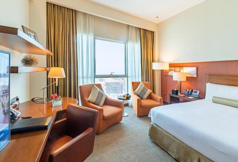 Quarto Club, Grand Millennium Al Wahda Hotel And Executive Apartments Abu Dhabi