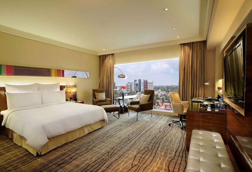 스탠다드 룸 킹사이즈 침대, Hilton Chennai