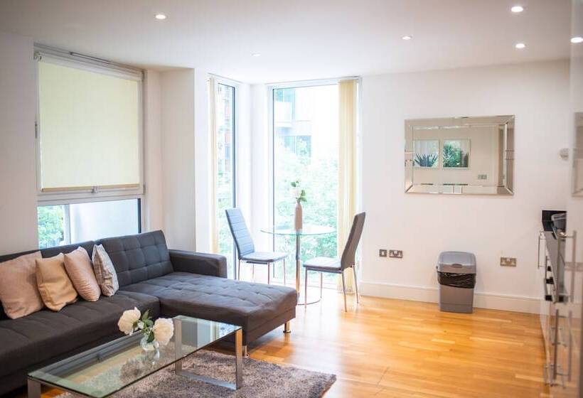 آپارتمان 1 خوابه, Spacious Serviced Apartments Canary Wharf