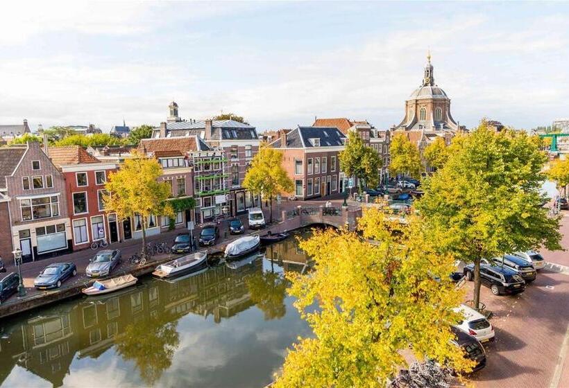 Номер Стандарт, B&b Hart Van Leiden