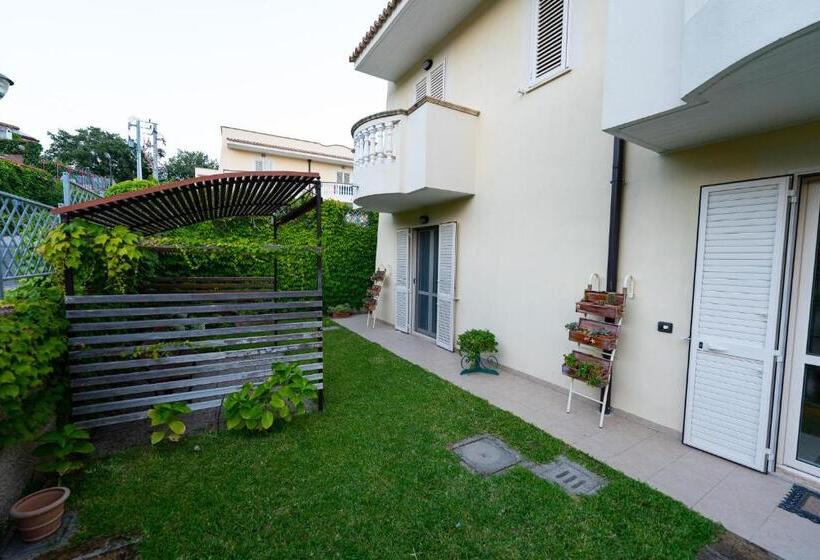 Номер Deluxe, La Perla Guest House