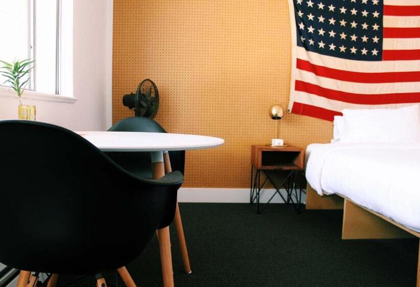 Номер Deluxe Кровать Кинг, Amigo Motor Lodge