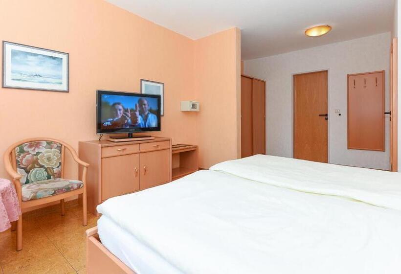 Номер Стандарт с Террасой, Pension Störtebeker