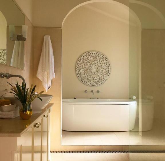 디럭스 스위트 킹 침대, Howlong Old Post Office Luxury Suite