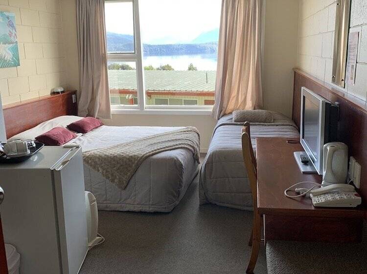 Студио Базик, Manapouri Lakeview Motor Inn