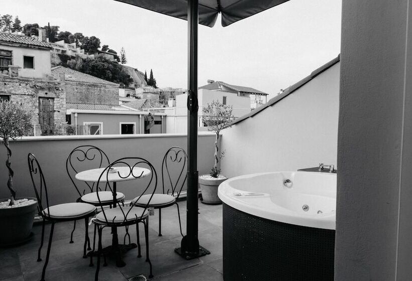 سوئیت با تخت بزرگ, Espero Royal Stay