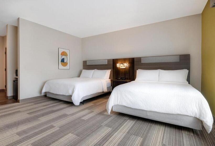 适合残疾人使用的标准间, Holiday Inn Express & Suites   Glendale Downtown