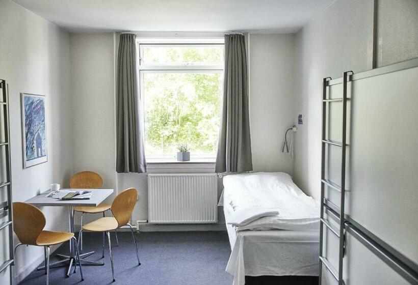 带共用浴室的标准房间, Danhostel Copenhagen Bellahøj