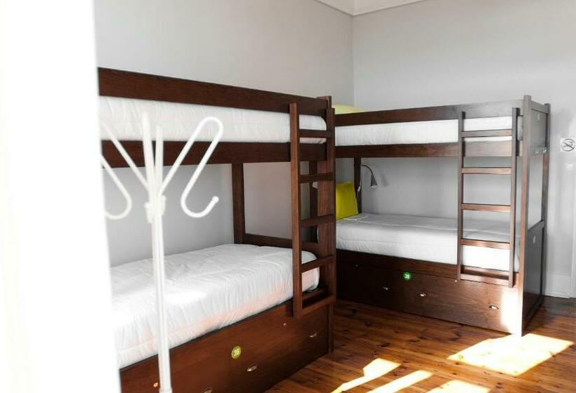 Cama em Quarto Compartilhado, Lisb'on Hostel
