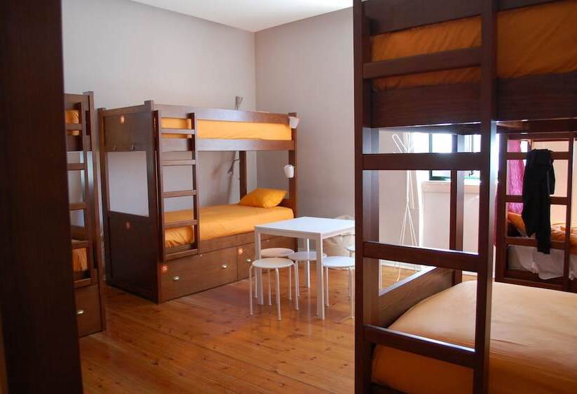Cama em Quarto Compartilhado com Banheiro Compartilhado, Lisb'on Hostel
