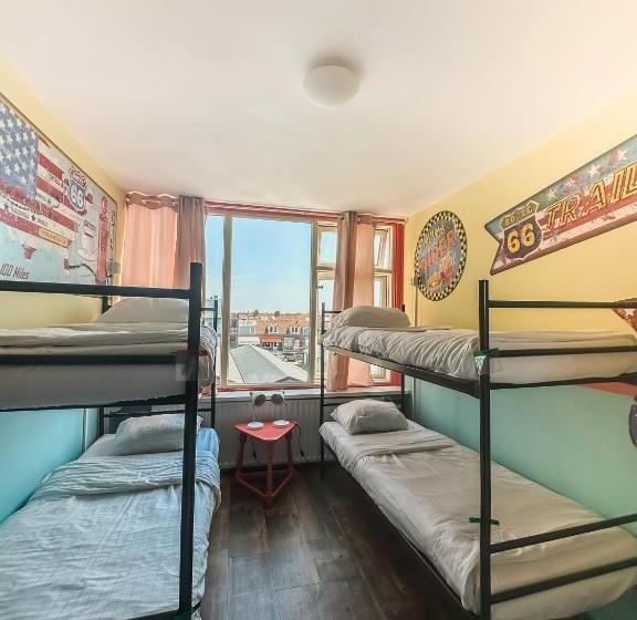 Четырехместный Номер Стандарт, The Flying Pig Beach Hostel