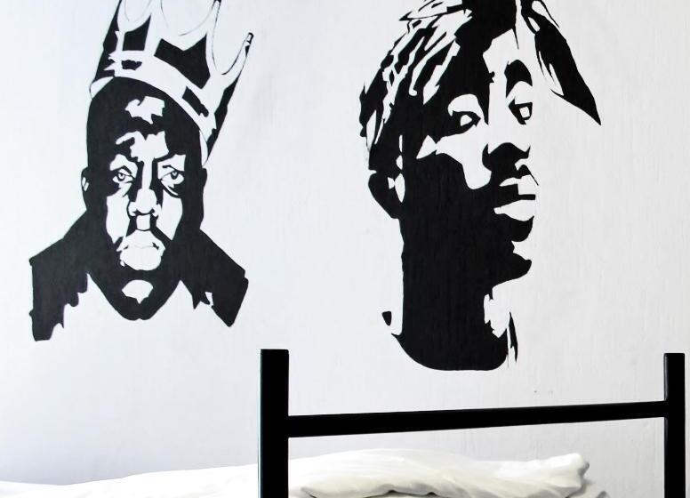 Кровать в Общей Комнате, The Flying Pig Beach Hostel