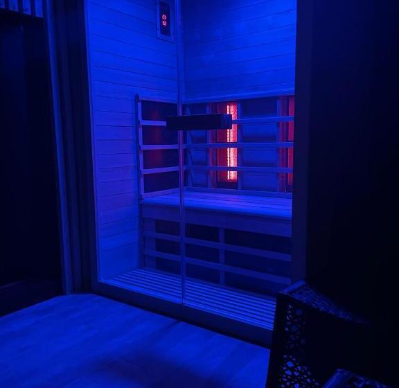 سوییت لوکس, La Suite Grenoble Spa Jacuzzi Et Sauna Privatif