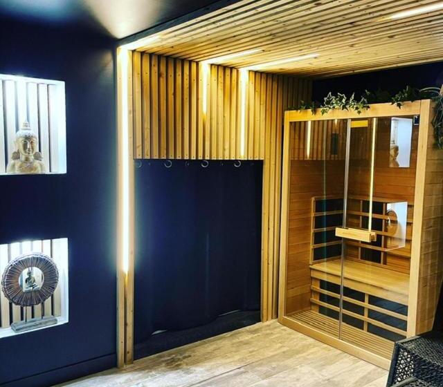 سوییت لوکس, La Suite Grenoble Spa Jacuzzi Et Sauna Privatif