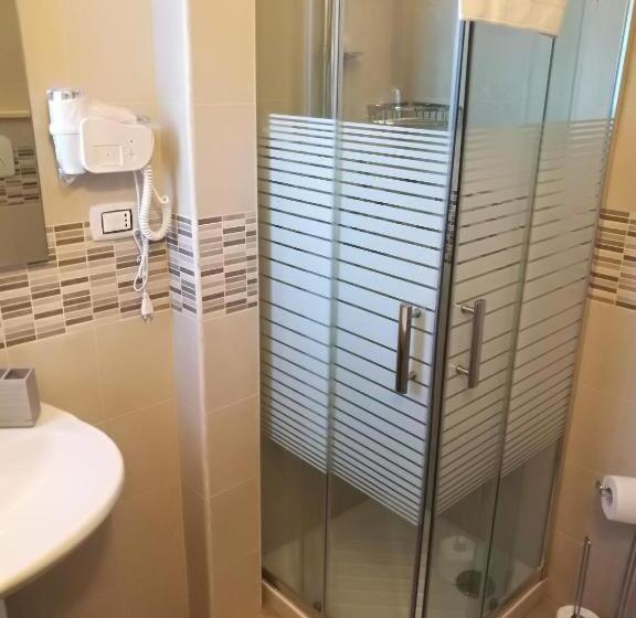 带共用浴室的标准房间, Settimo Sole Affitta Camere