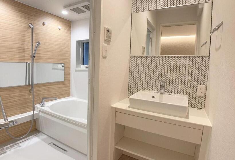 Quarto Triplo Deluxe, Cla Ss Hiroshima Tokaichi
