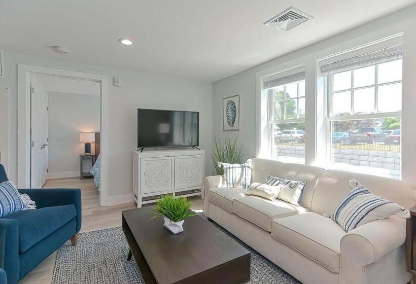 Люкс Повышенной Комфортности, Harbourtown Suites On Plymouth Harbor