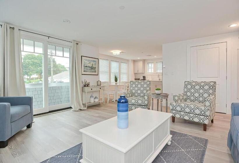 Люкс Superior Вид на Море, Harbourtown Suites On Plymouth Harbor