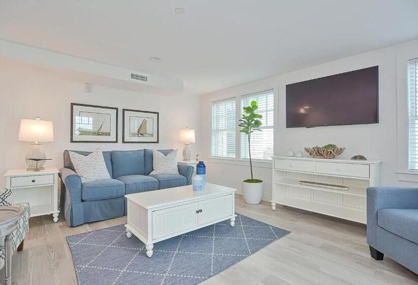 Люкс Superior Вид на Море, Harbourtown Suites On Plymouth Harbor