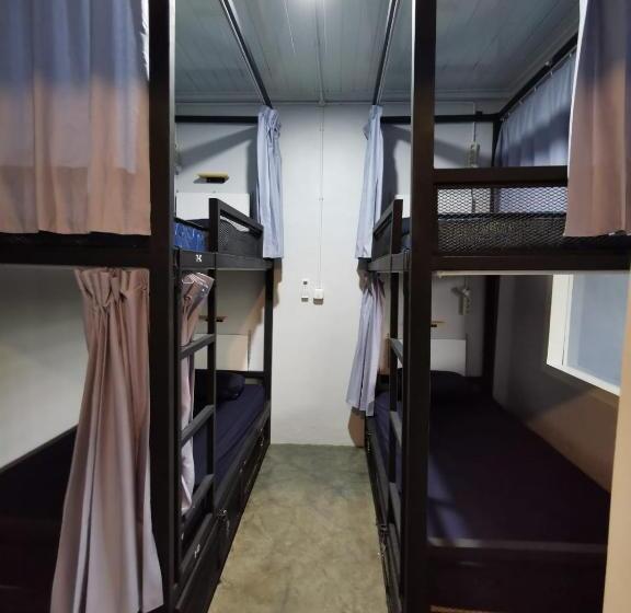 Cama em Quarto Compartilhado, Lala Hostel