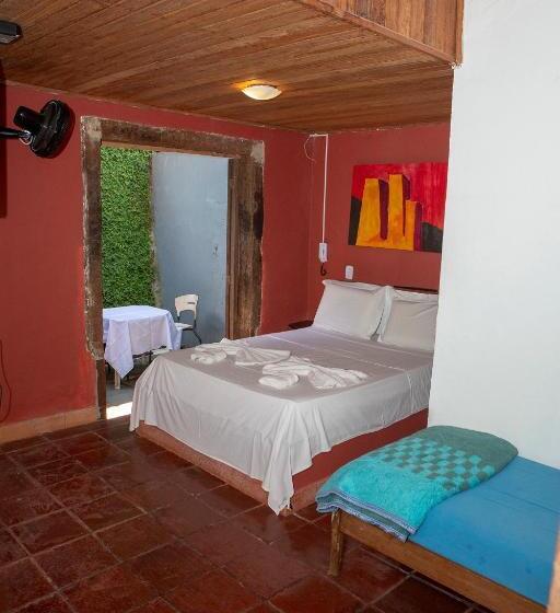 Quarto Triplo Basic, Planeta Macacos