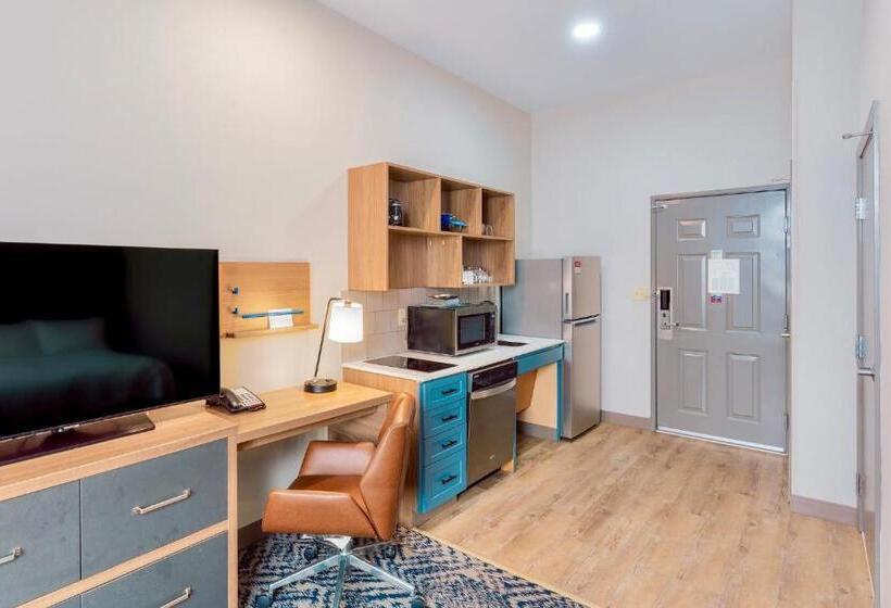 스탠다드 스튜디오, Candlewood Suites Oklahoma City Moore, An Ihg