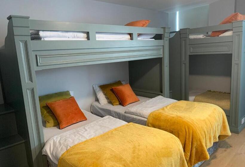 Апартаменты 2 Спальни, Lanigan S Accommodation