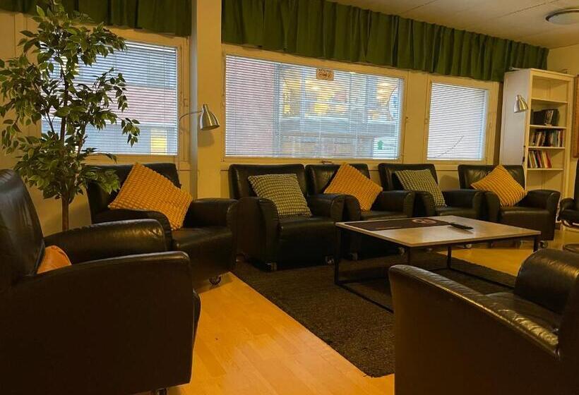 غرفة قياسية ثلاثية حمام مشترك, Uppsala City Hostel