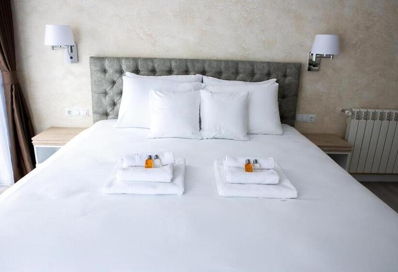 اتاق لوکس با بالکن, City Rooms