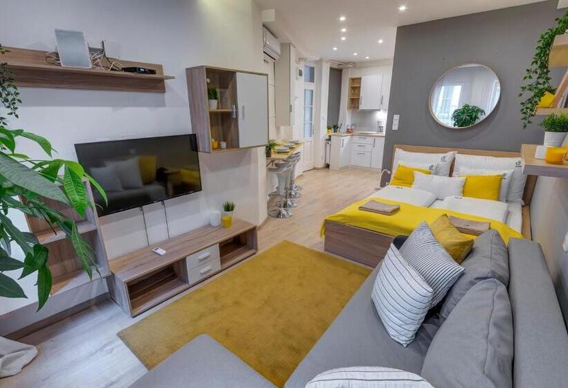 Escritório Superior, Rp1 Apartment