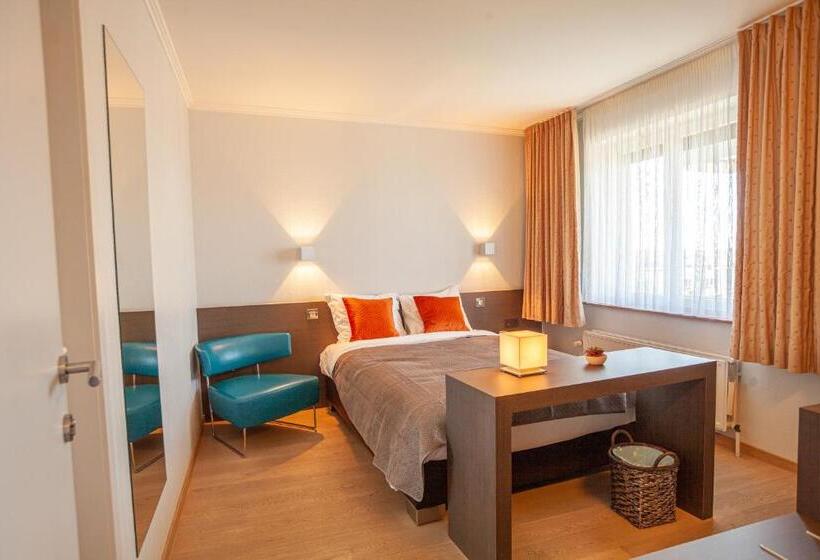 Номер Deluxe, Monaco Zeebrugge Beach