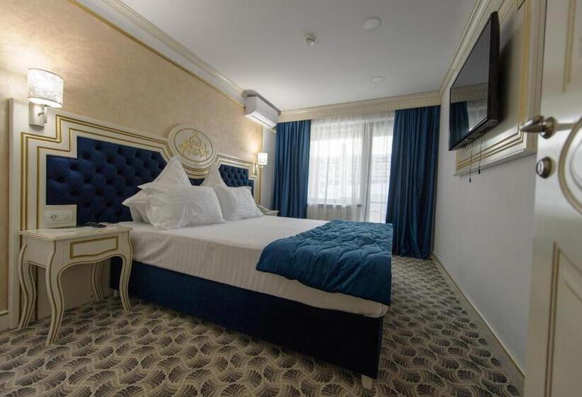 آپارتمان 1 خوابه با چشم‌انداز استخر, Grand Hotel Caraiman