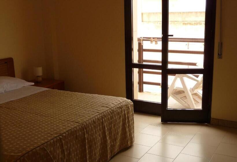 شقة غرفة واحدة, Agathae Hotel & Residence