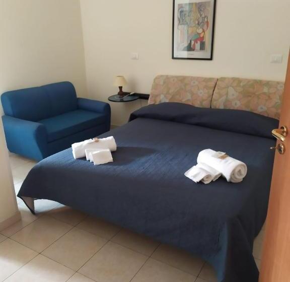 استودیوی استاندارد, Agathae Hotel & Residence
