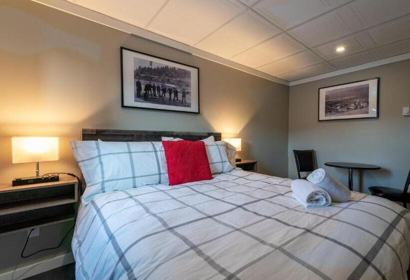 デラックスルーム, The Cache Hotel And Lodgings