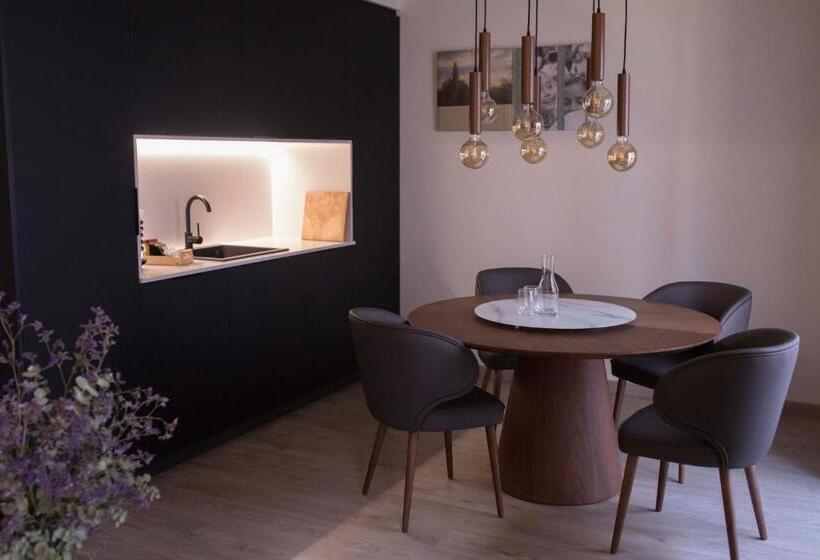 Люкс Deluxe Кровать Кинг, Vallivana Suites