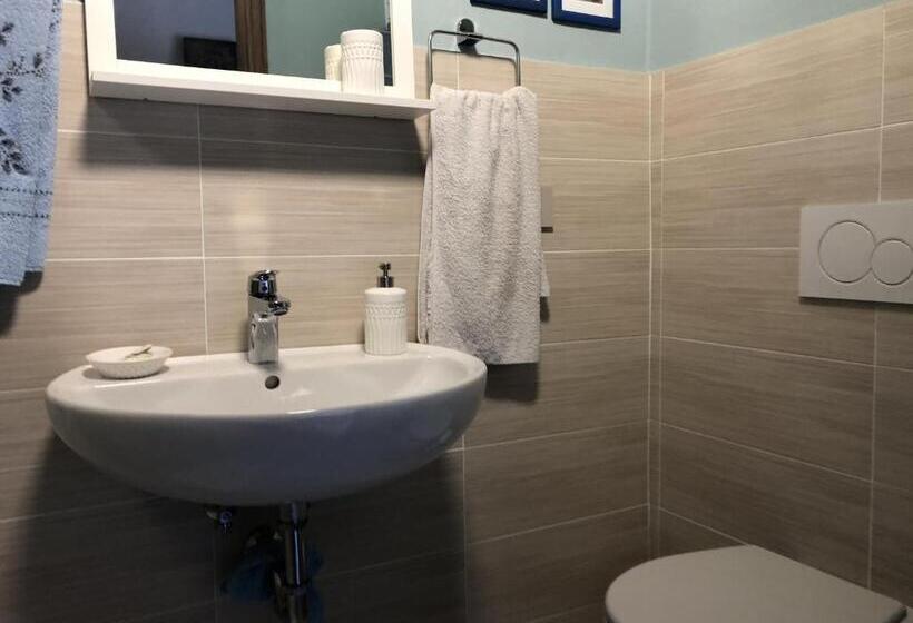Standard room with outdoor bath, La Casa Di Pietro