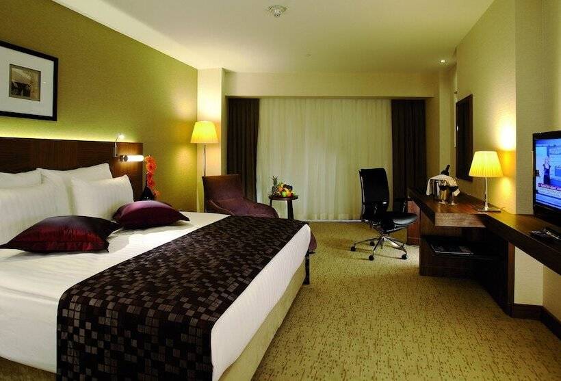 高级客房, Crowne Plaza Istanbul Harbiye, An Ihg