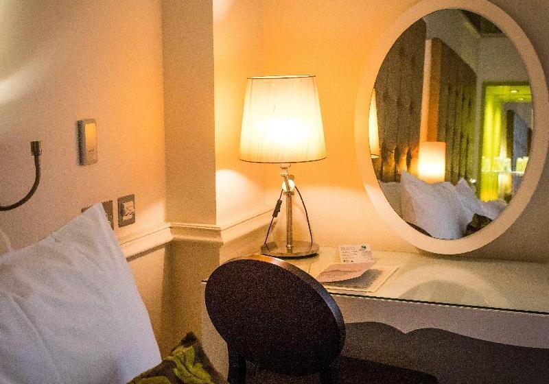 اتاق سوپریور با تخت بزرگ, Indigo Glasgow, An Ihg