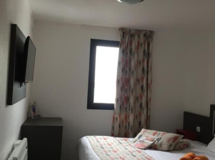 Номер Стандарт, Kyriad Direct La Rochelle Aytré