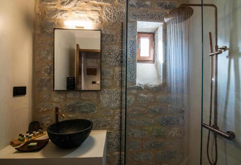 Полулюкс, Petra & Fos Boutique Hotel & Spa