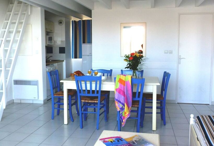 Апартаменты 2 спальни Вид на Бассейн, Residence Odalys Les Terrasses De Fort Boyard