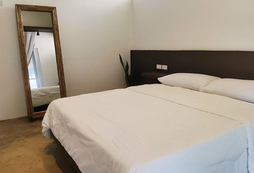 اتاق لوکس, Ikani Surf Resort