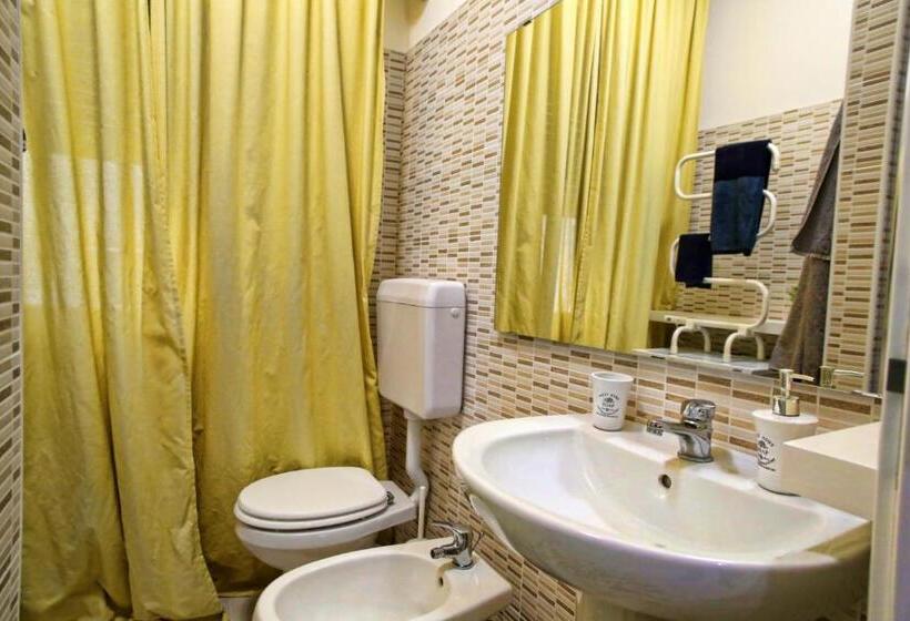 اتاق استاندارد یک نفره, Maison Floria Locazione Turistica