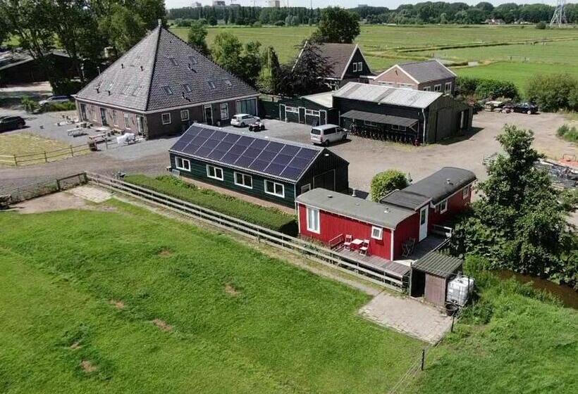 غرفة قياسية رباعية, B&b Zunderdorp