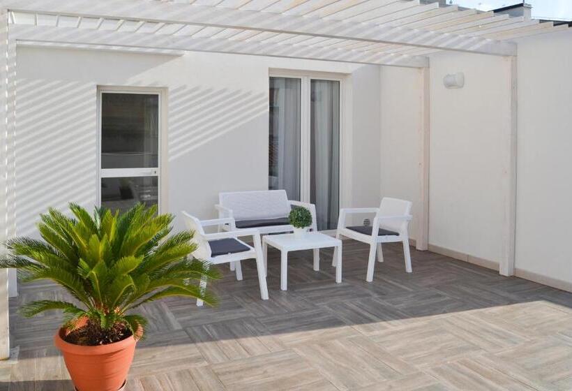 带1个卧室的带阳台的公寓, Quattroquarti Stradivari Home
